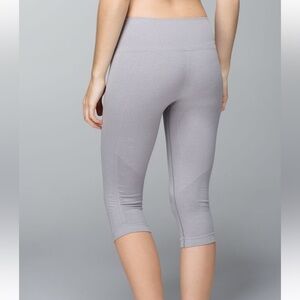 LULULEMON womens size 4 IN THE FLOW leggings